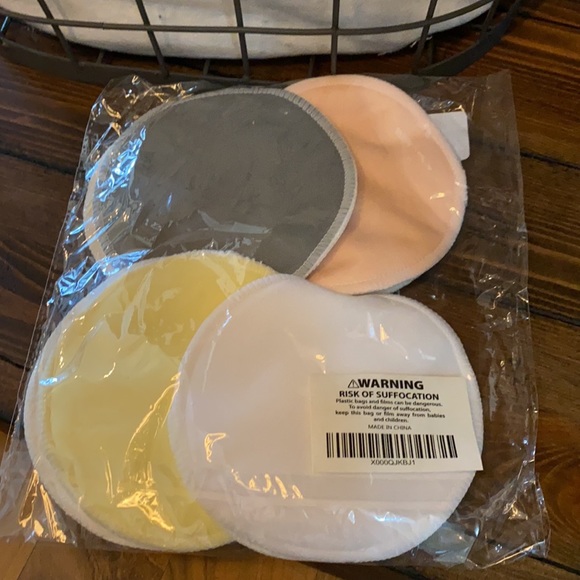 Organic Bamboo Reusable Nursing Pads 4pk - Picture 3 of 3